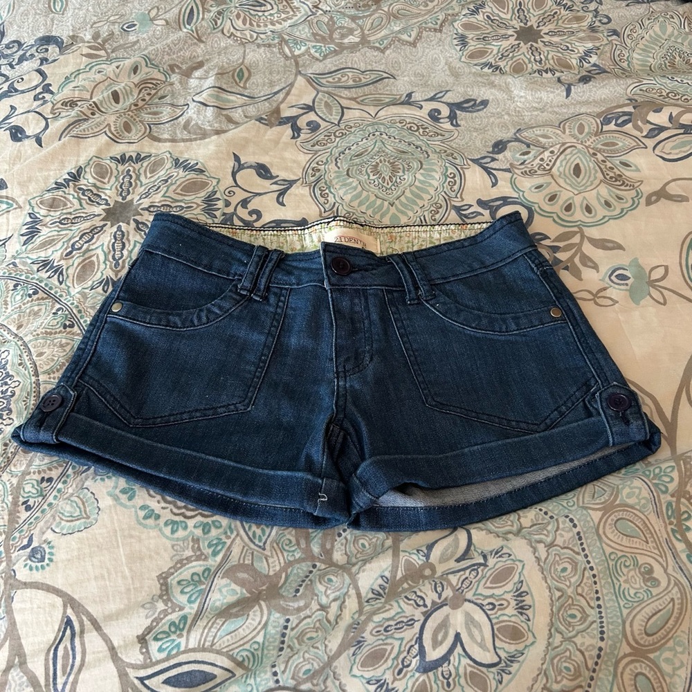 21 Denim Dark Blue Jean Shorts Size 26